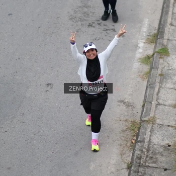 Runner Photo 1816629