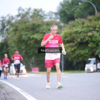 Runner Photo 1816726