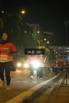 Runner Photo 1816752
