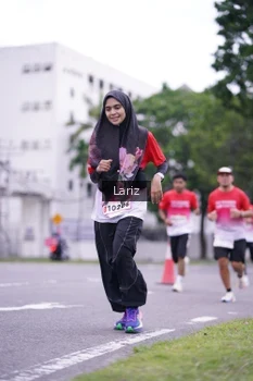 Runner Photo 1816803