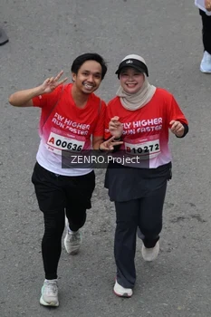 Runner Photo 1816996