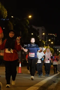 Runner Photo 1817000