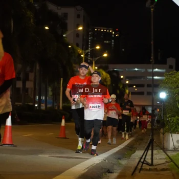 Runner Photo 1817100