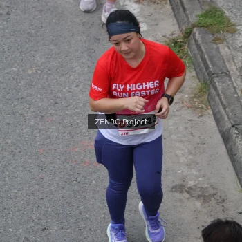 Runner Photo 1817335