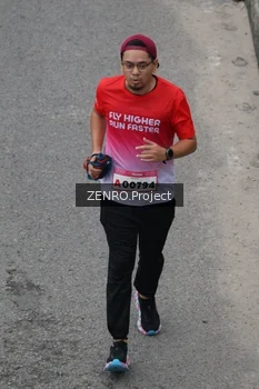 Runner Photo 1817467