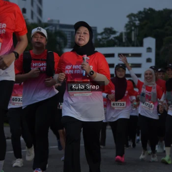 Runner Photo 1818159