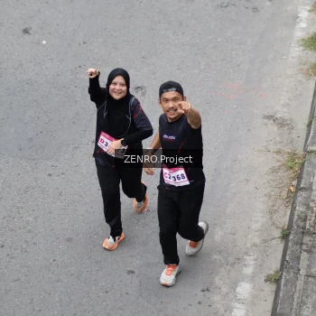 Runner Photo 1818284