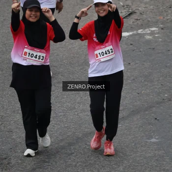 Runner Photo 1818345