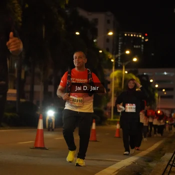 Runner Photo 1818352