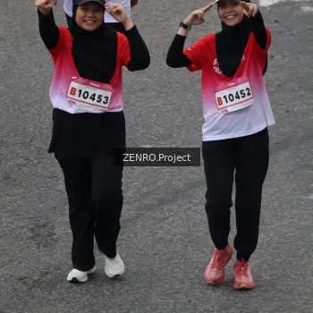 Runner Photo 1818369