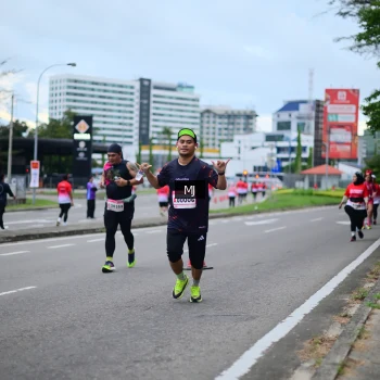 Runner Photo 1818380