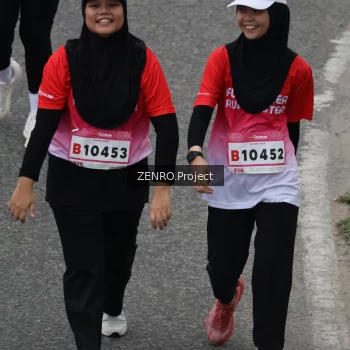 Runner Photo 1818435