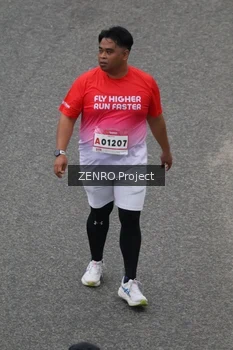 Runner Photo 1818483