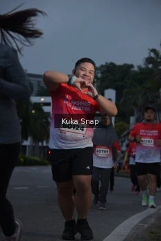 Runner Photo 1818544