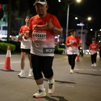 Runner Photo 1818665