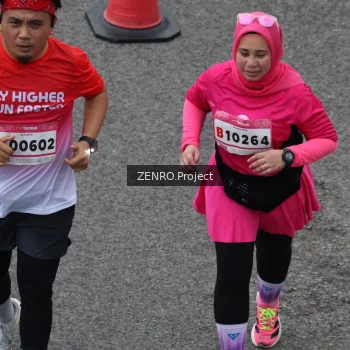 Runner Photo 1818715
