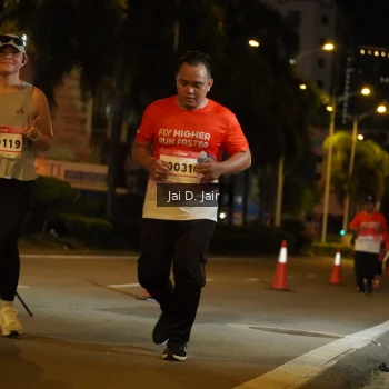 Runner Photo 1818929