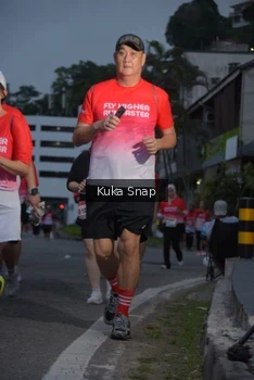 Runner Photo 1819629