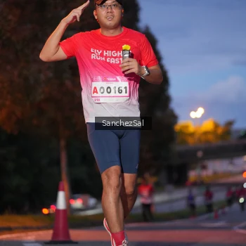 Runner Photo 1820196