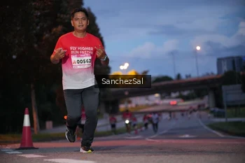 Runner Photo 1820254