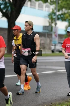 Runner Photo 1820863