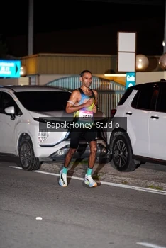 Runner Photo 1821199