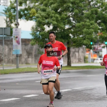 Runner Photo 1821200