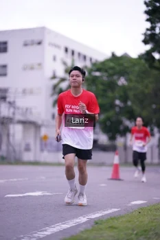 Runner Photo 1821333