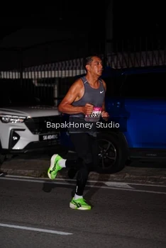 Runner Photo 1821382