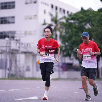 Runner Photo 1821397