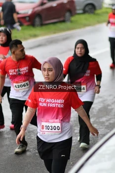 Runner Photo 1821496