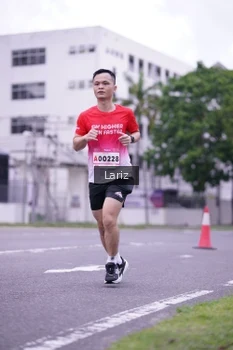 Runner Photo 1821633