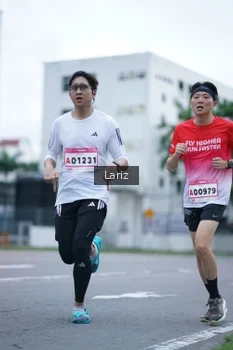 Runner Photo 1821650