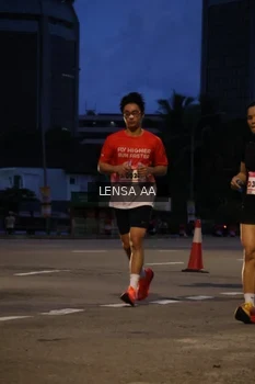 Runner Photo 1823301
