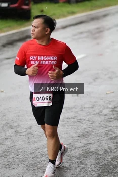 Runner Photo 1823335