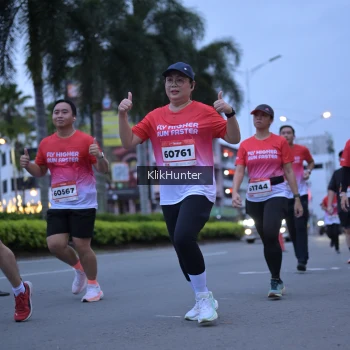 Runner Photo 1823452