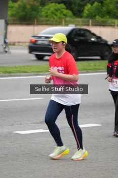 Runner Photo 1823580
