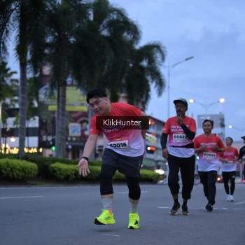 Runner Photo 1823678