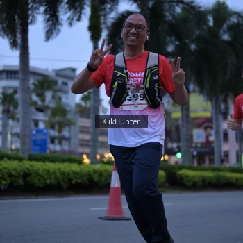 Runner Photo 1823685