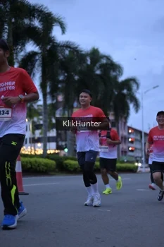 Runner Photo 1823691