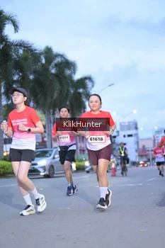 Runner Photo 1823693