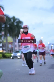 Runner Photo 1823702