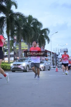 Runner Photo 1823708