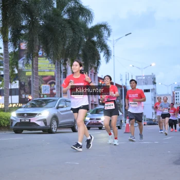 Runner Photo 1823710