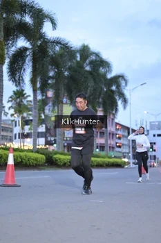 Runner Photo 1823720