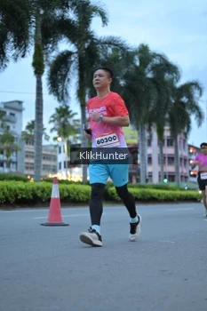 Runner Photo 1823738