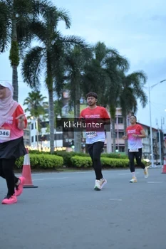 Runner Photo 1823743