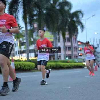 Runner Photo 1823747