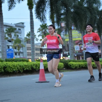 Runner Photo 1823749