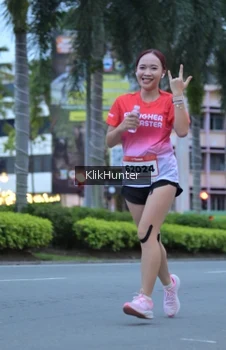 Runner Photo 1823755